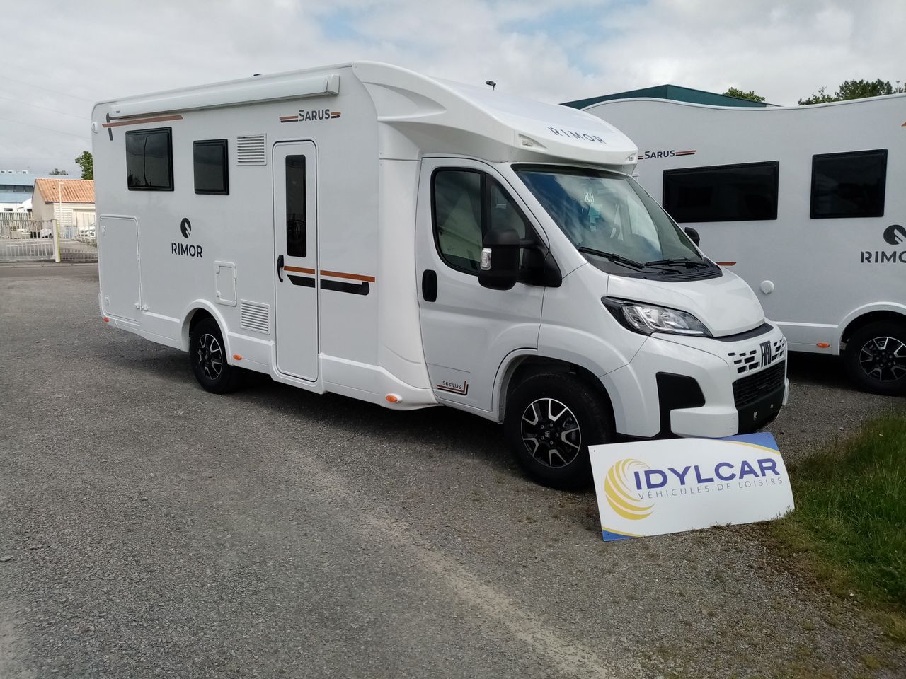 Camping-car RIMOR SARUS 96 PLUS / 5 PL .